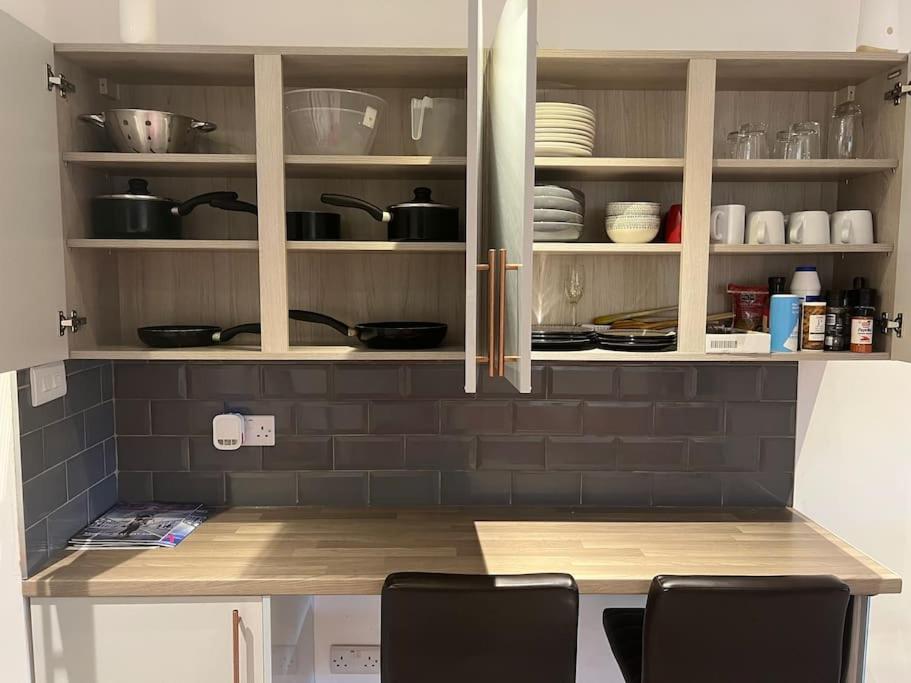 Newly Refurbished Studio, Great Location 8 Studios Nottingham Eksteriør bilde