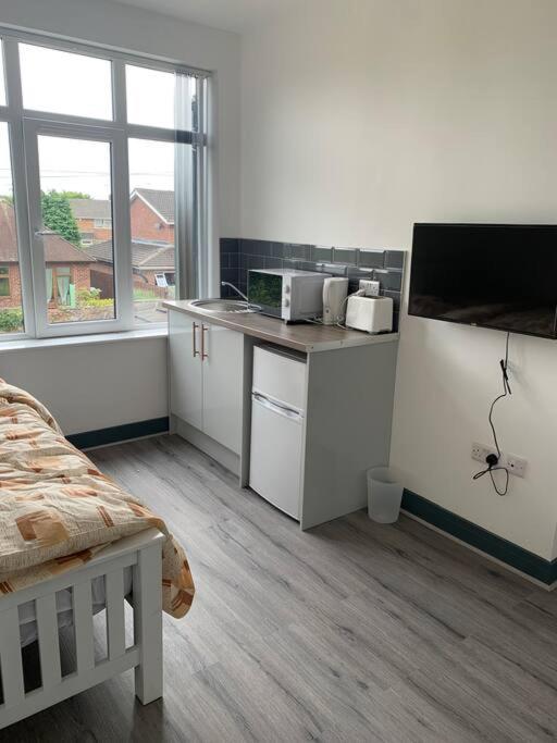 Newly Refurbished Studio, Great Location 8 Studios Nottingham Eksteriør bilde