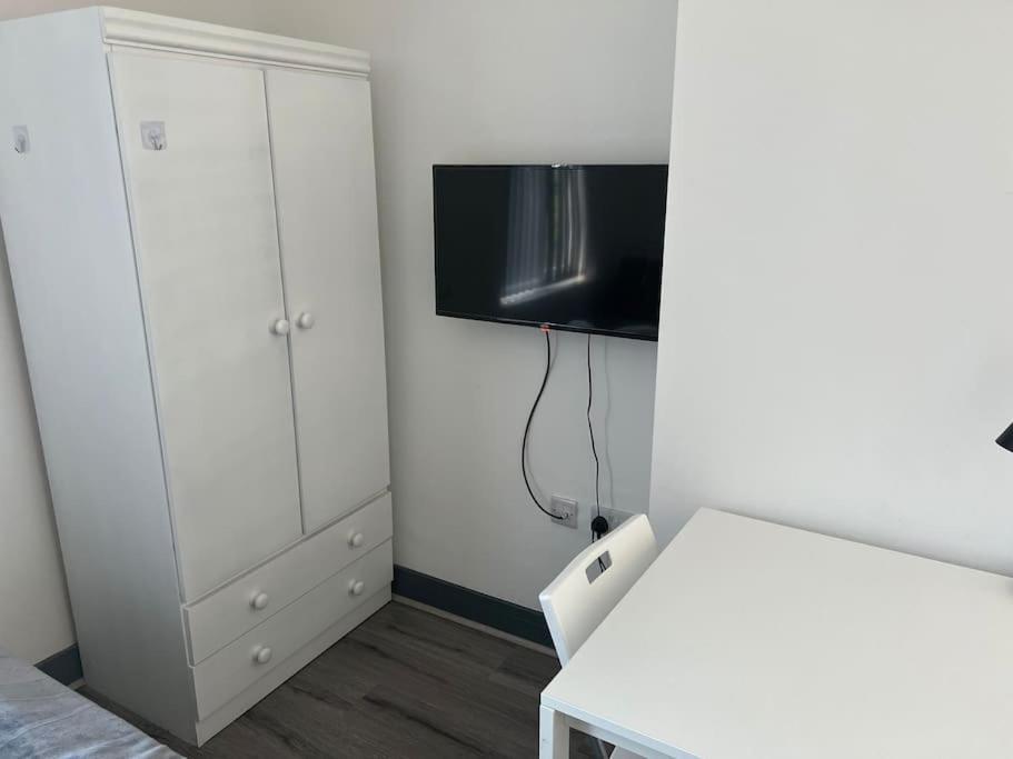 Newly Refurbished Studio, Great Location 8 Studios Nottingham Eksteriør bilde